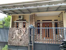 Di sewakan 1 unit rumah