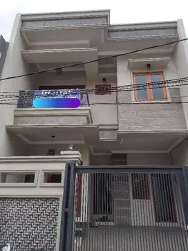 RUMAH BARU 3lantai LIHAT PASTI SUKA DI KOMPLEK PONDOK BAMBU