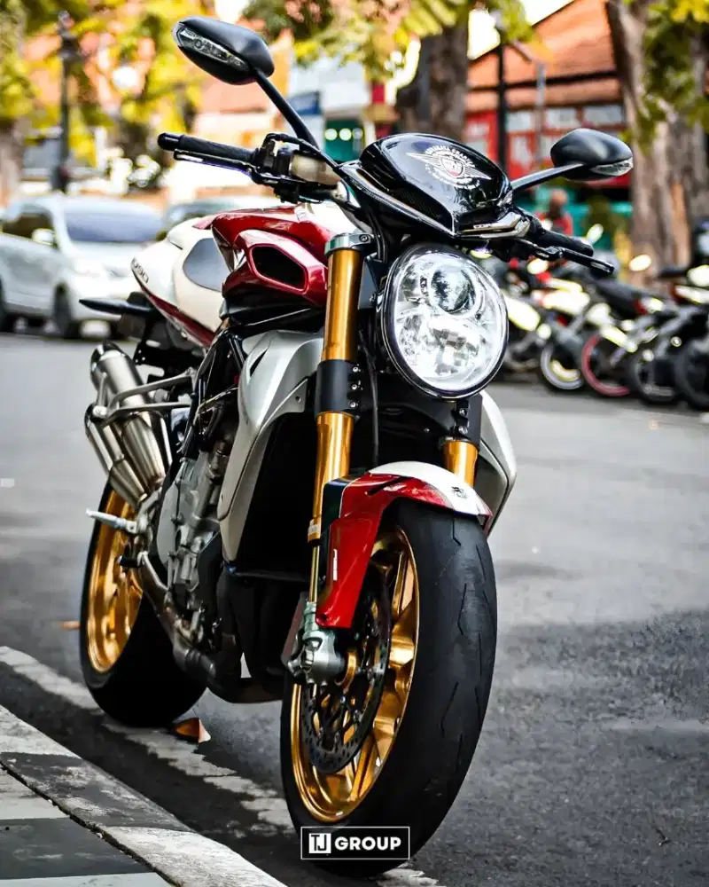 FOR SALE!! MV AGUSTA BRUTALE 1090 CORSA EDITION 2016
