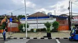 COCOK UNTUK USAHA..! RUMAH PINGGIR JALAN - JATINEGARA