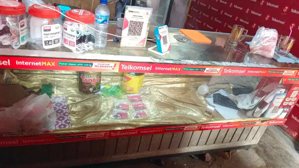 Estalase bekas counter di jual cepat nego