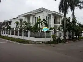 RUMAH MEGAH HARGA BAWAH DI KOMPLEK DUREN SAWIT