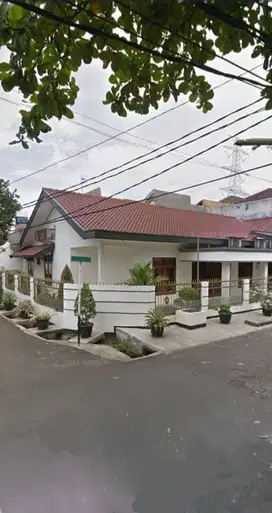 RUMAH NYAMAN HADAP TAMAN PONDOK BAMBU