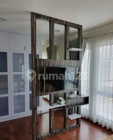 Rumah 2 Lantai Bagus SHM di Cluster Symphonia , Tangerang
