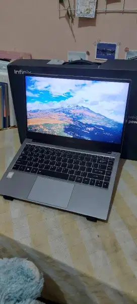 Laptop Gaming Infinix i5 Gen 10 Fullset Box