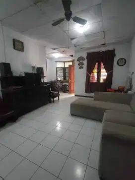Dijual cepat rumah 1,5 lt di Gading Serpong
