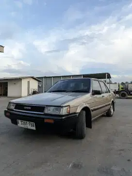 corolla SE SALOON