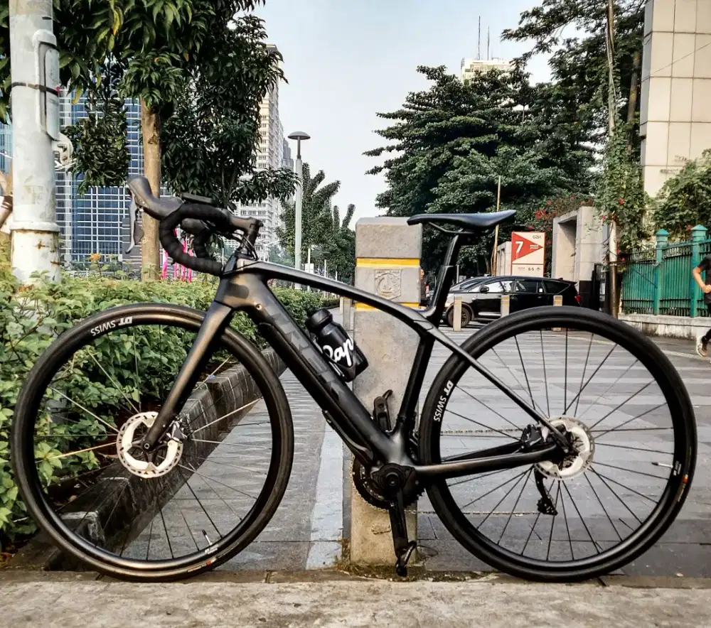 SEPEDA TREK DOMANE+ LT (e Bike)
