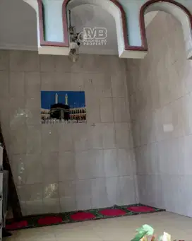 JUAL RUMAH PINGGIR JALAN COCOK UNTUK USAHA