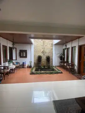 Dijual rumah siap huni di Bangka jakarta selatan