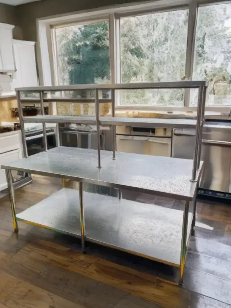 Meja kerja stainless