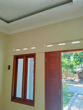 RUMAH CANTIK BARU SIAP HUNI 50M DR JL UTAMA DAERAH TRIMULYO JK12374