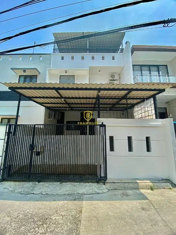 Dijual Rumah Green Ville 3 Lantai