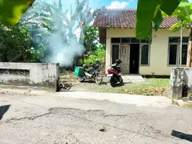 BARANG LANGKAH DITENGAH KOTA BANTUL TANAH BONUS RUMAH BARAT PASAR BANTUL JK10492
