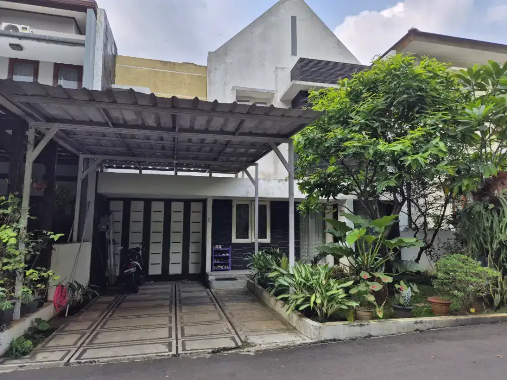 Dijual Rumah 205/265 M2 Di Bukit Pesona Townhouse Jagakarsa