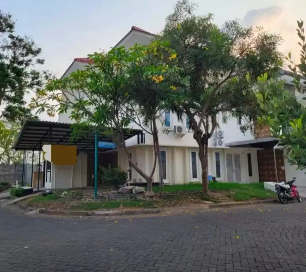 Rumah Hoek 2 Lantai Pakuwon City Taman Mutiara Surabaya
