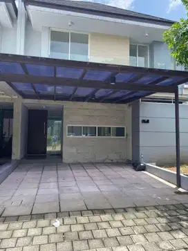Disewakan Rumah 2 Lantai di Cluster Edenia Graha Natura, Surabaya