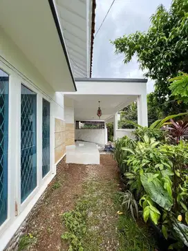 TR 00166 Rumah Hook 2 Lt Mewah dan Strategis Full Renovated di Cinere