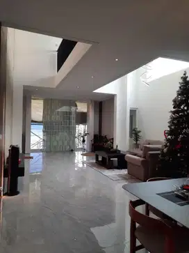 Di Jual Rumah Mewah, Sutra VICTORIA, Alam Sutra, Tangerang Selatan.