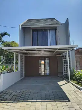 Di Jual Rumah 2 Lantai Modern Di Pusat Kota, 15 Menit Ke Surabaya