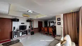 Disewakan Unit Apartemen Royal Mediterania Garden (3BR), Best View