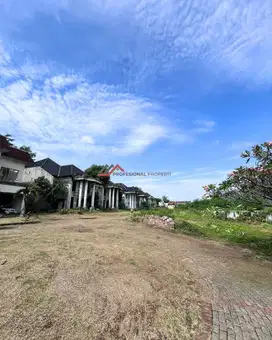 Rumah Tua Hitung Tanah Cocok Di Bangun Perumahan Cluster
