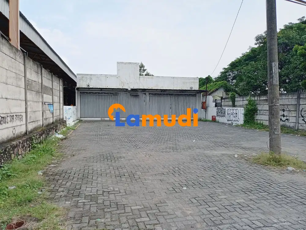 Disewakan bangunan ex Minimarket di Wiyung di Surabaya