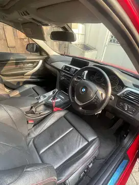 BMW 328i MELBOURNE RED 2013