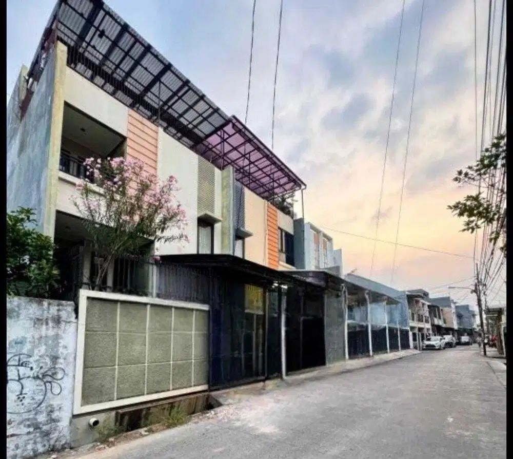 Jual Rumah Bagus 3 Lantai di Duri Kepa, Jakarta Barat Lnx