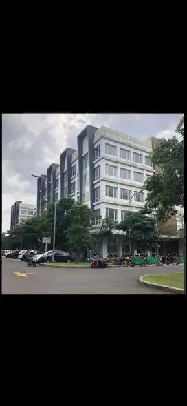 Dijual Kantor 5 Lantai dengan fasilitas Lif Karyawan