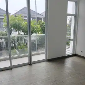 P 08.25 Disewakan Rumah 8x15 Riviera Puri Kosongan Ready Sept Min.2 th