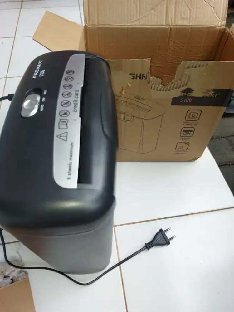 Mesin penghancur kertas/card