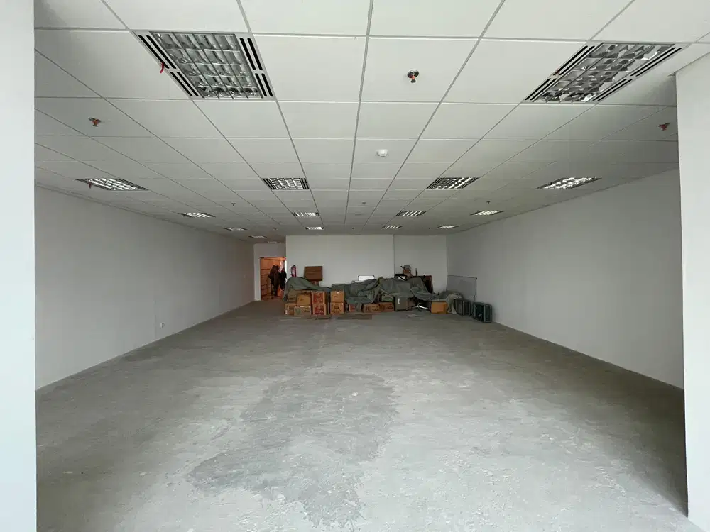 SEWA RUANG KANTOR LIPPO TOWER HOLLAND VILLAGE AREA 120 SQM