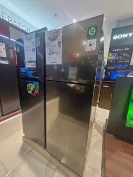 SHARP KULKAS 2 PINTU 256L CICILAN BISA BUNGA 0% TANPA KARTU KREDIT