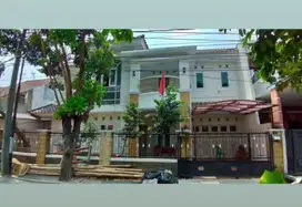 RUMAH KOMPLEKS DEKAT LRT  CIPAYUNG