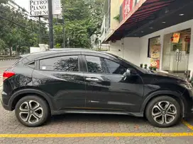 Jual HRV SE 2019 Automatic, hitam, mulus