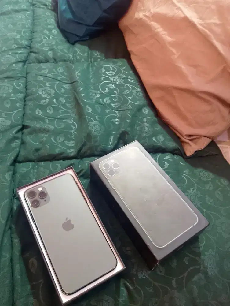 Iphone 11 pro max 256gb lebih bagus baru