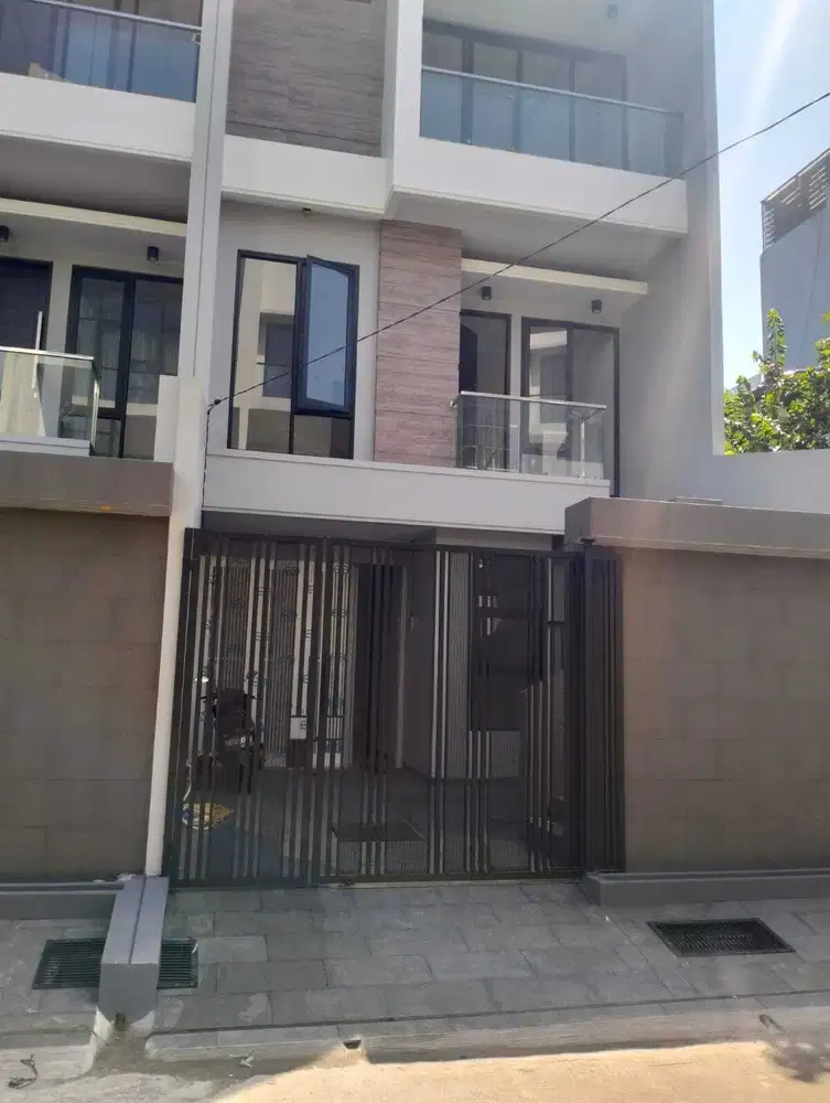DIJUAL RUMAH BARU (BRAND NEW) DI SUNTER DANAU ASRI JAKARTA UTARA