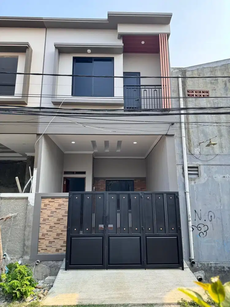 Di Jual Rumah Super Brand New Cipondoh Makmur