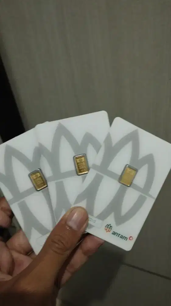 Jual logam mulia