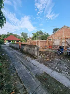 RUMAH PROSES BANGUN 8 UNIT HARGA MURAH MULAI 395 JUTA SAJA DI MOYUDAN. JK10468