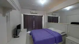 Disewakan,bulanan/tahunan Studio Apartemen Puncak Bukit Golf Surabaya.
