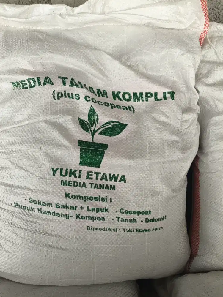 Media tanam dan pupuk kandang murah di Maguwoharjo