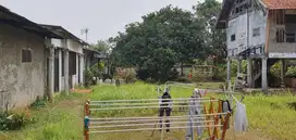 Tanah dan bangunan lama siap untuk cluster harga damai di cinangka