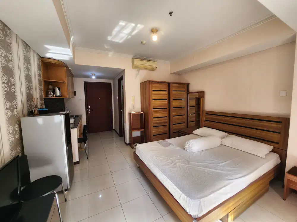 Disewa Tipe studio Furnish cantik siap Huni Royal Mediterania
