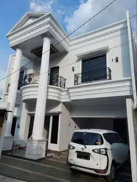 TR163 Rumah Baru Mewah dan Elegan dekat TB Simatupang di Jagakarsa