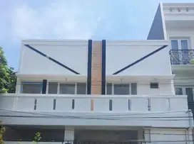 Dijual Turun Harga Rumah Rapih di Kelapa Gading Jakarta Utara