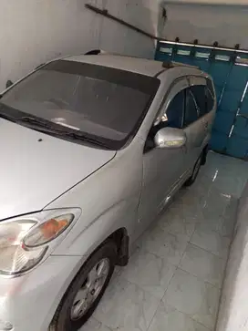 Toyota Avanza 2004 Bensin