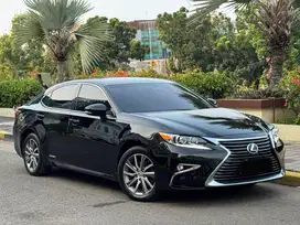 Lexus ES300h Hybrid 2018 Low KM