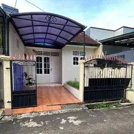DIJUAL RUMAH SAMPING MALL DI CATALINA GADING SERPONG